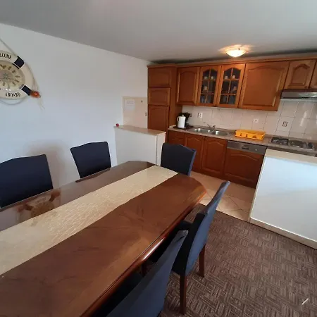 Diana Vinisce Apartment Marina