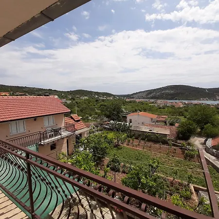 Diana Vinisce Apartment